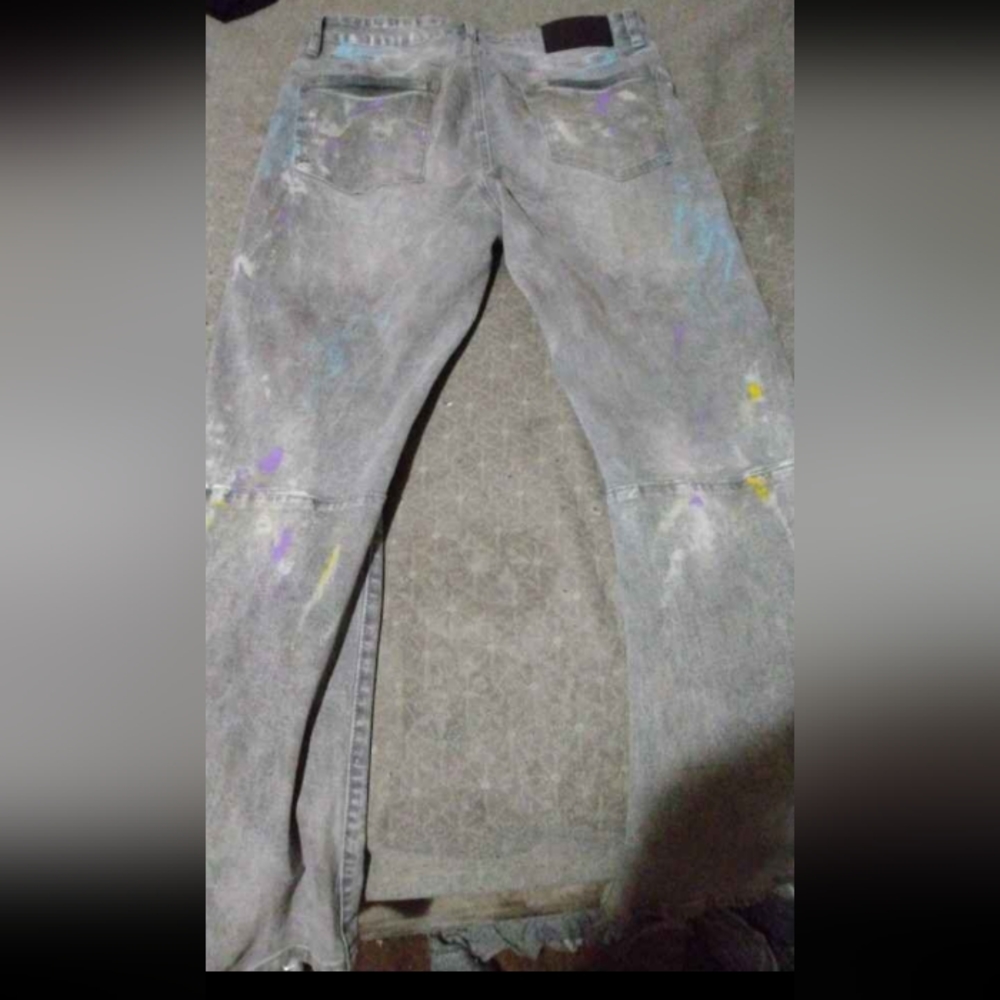 32/30 Distressed Grey Rue 21 Premium Jeans - Picture 2 of 3